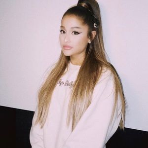 crybaby “cry baby” embroidered crewneck